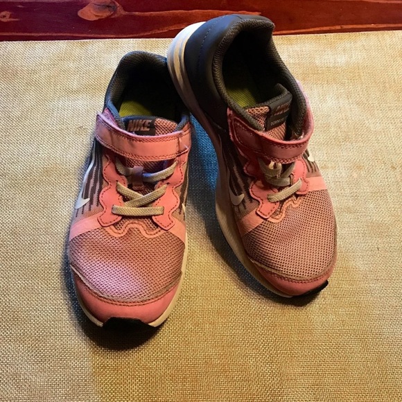Little Girl Nike Sneaker-Barley worn